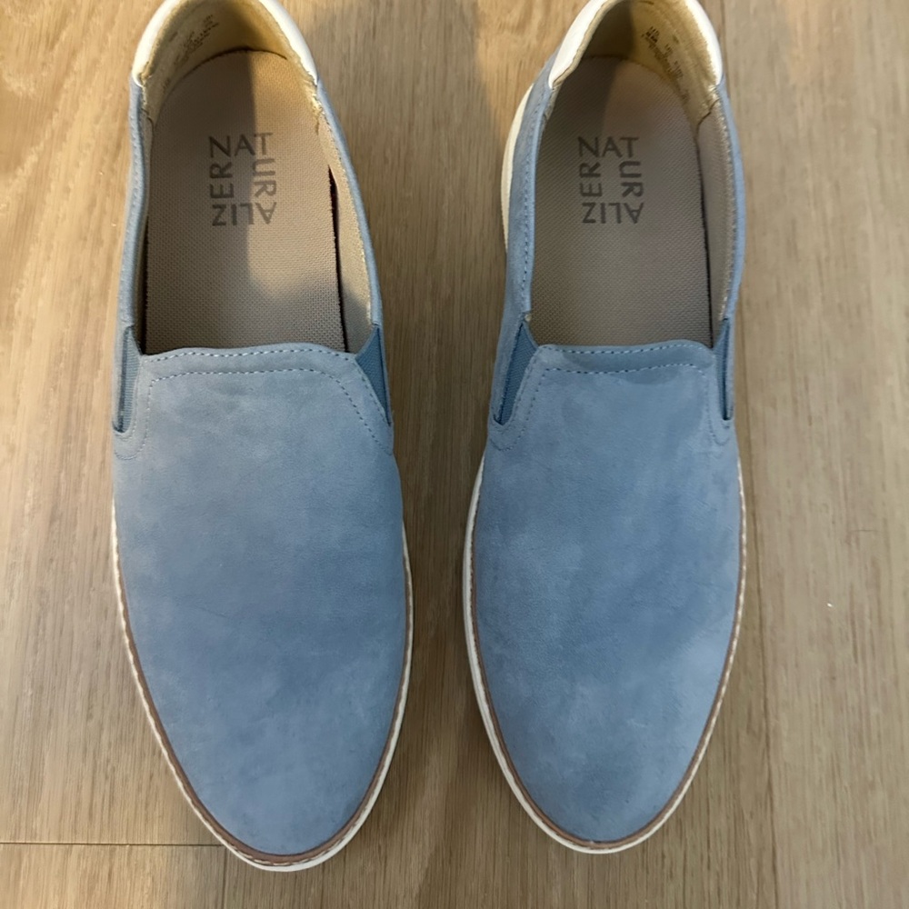 Naturalizer Women's Blue Slip-On Loafers